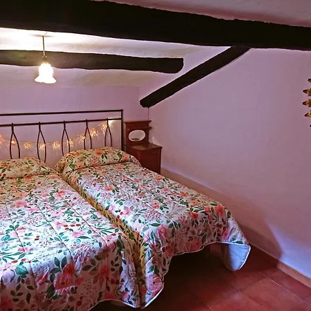 Rural Salut - Cal Peguera, Casa De Cuento En Medio Del Bosque