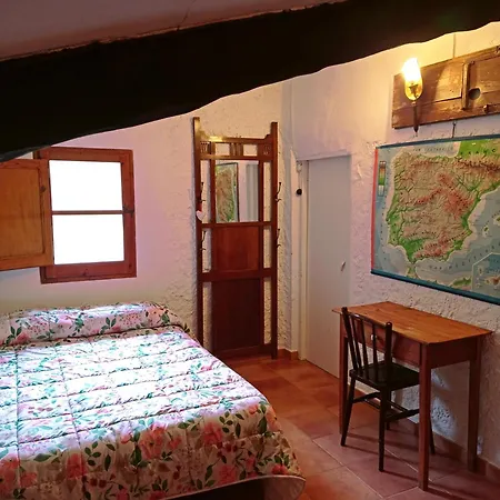 Holiday home Rural Salut - Cal Peguera, Casa De Cuento En Medio Del Bosque Castell de l'Areny
